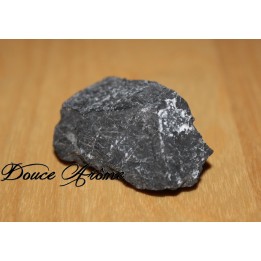 Pierre de Tourmaline noire brute