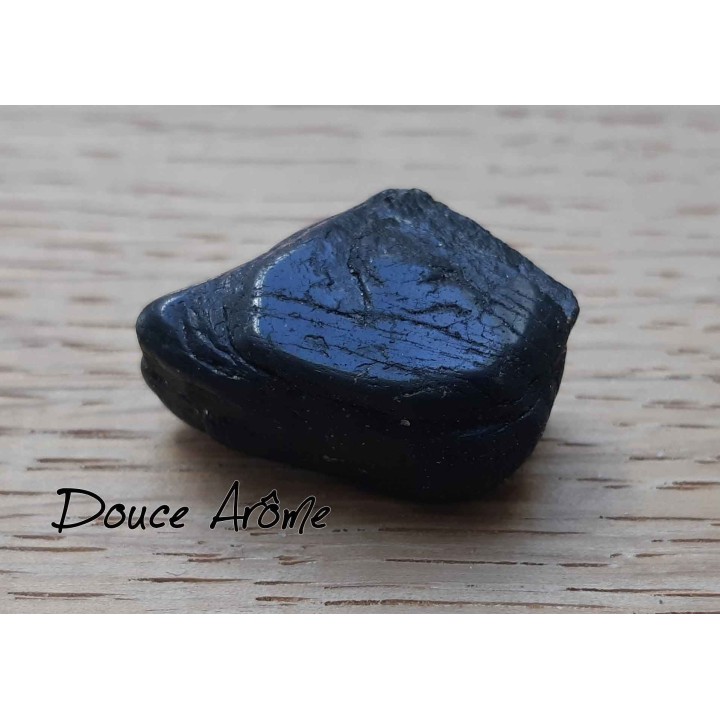 Pierre de Tourmaline noire