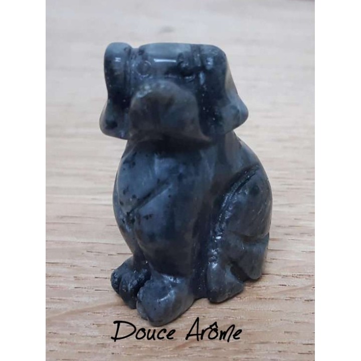 Chien en Labradorite