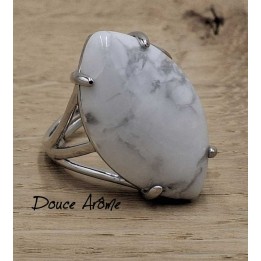 Bague en Howlite